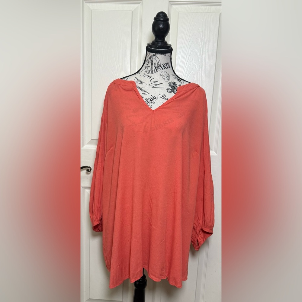 Chic Coral Tunic Top with Elegant Design
